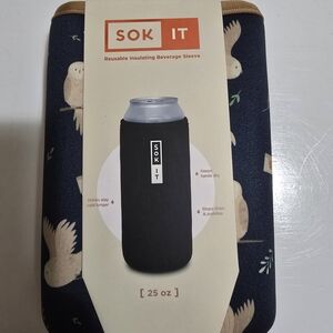 Black Insulating Beverage Sleeve